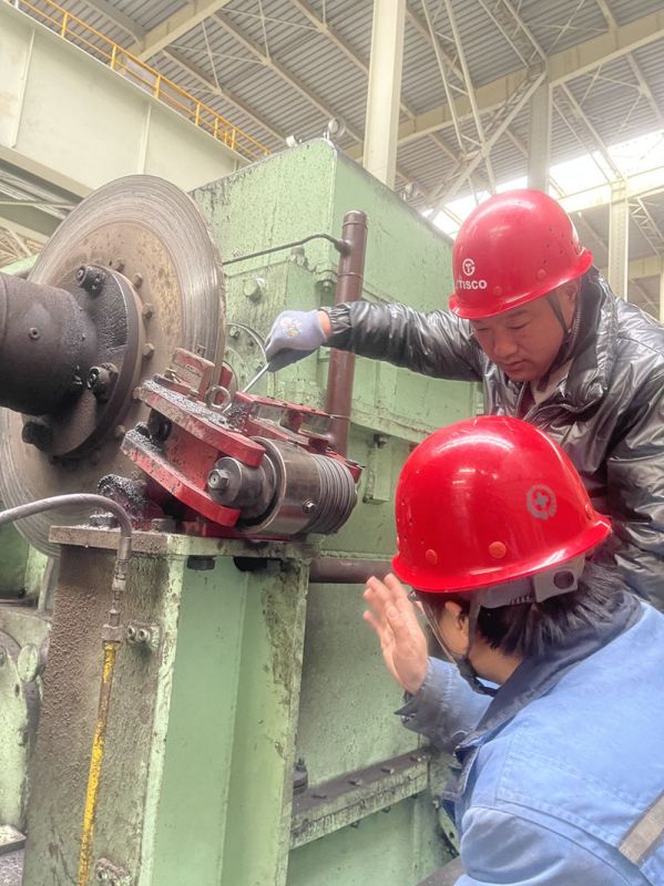 太原鋼鐵現場指導安裝調試